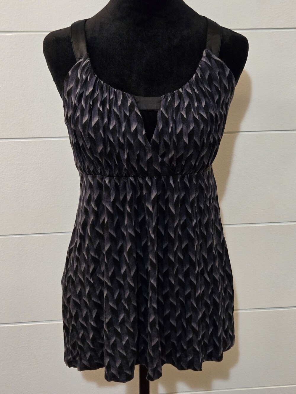 Express Black Textured Pleated Tank Top